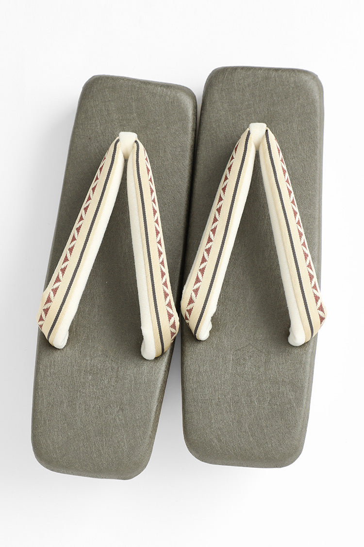 博多織 草履 高級 日本製 着物 帯地の草履 正絹 レディース 二枚芯 